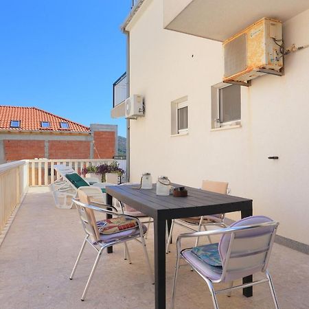 Apartments By The Sea Businci, Ciovo - 9450 Trogir Bagian luar foto