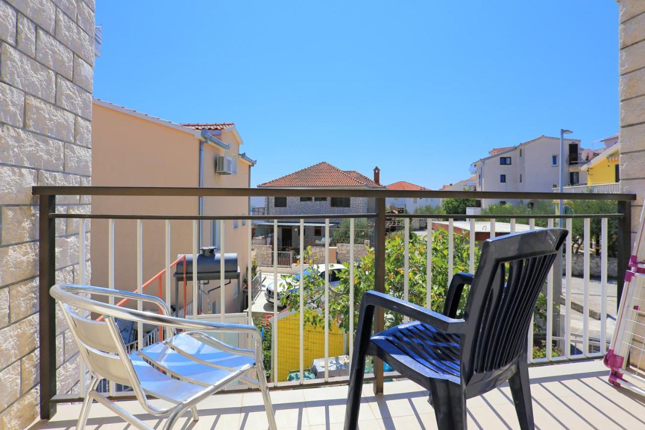 Apartments By The Sea Businci, Ciovo - 9450 Trogir Bagian luar foto