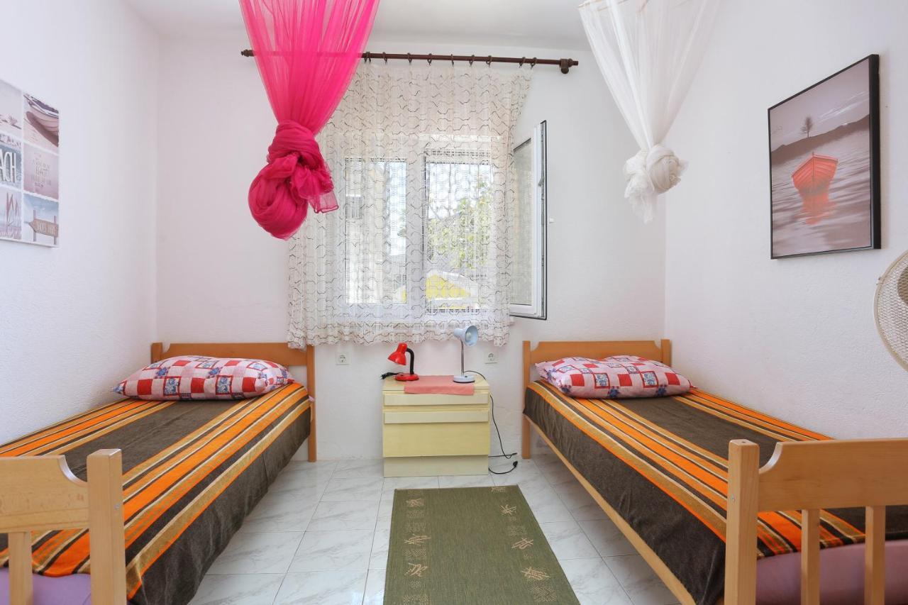 Apartments By The Sea Businci, Ciovo - 9450 Trogir Bagian luar foto